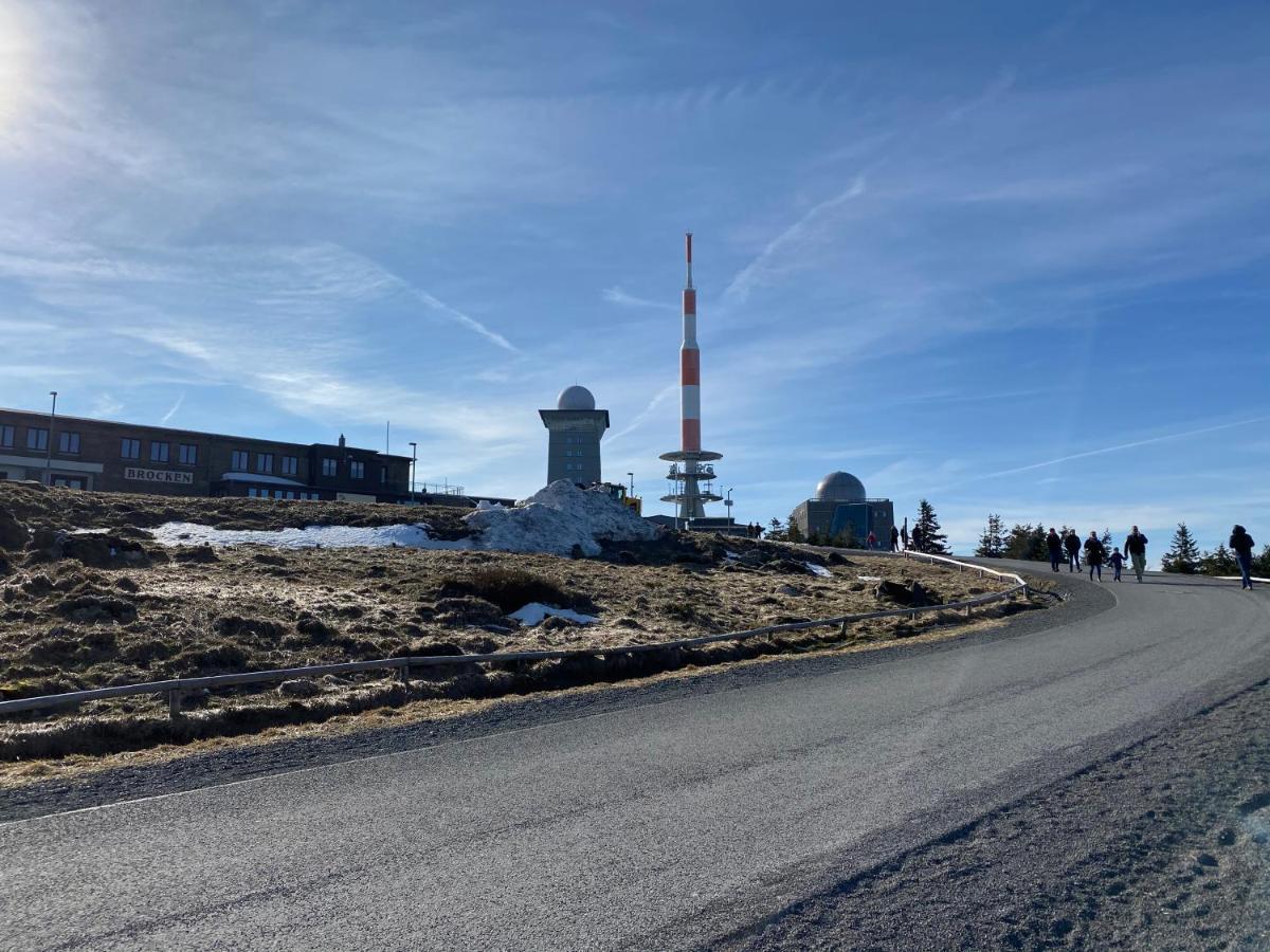Hotel Garni Und Gaststaette Zum Holzfaeller Schierke Eksteriør billede